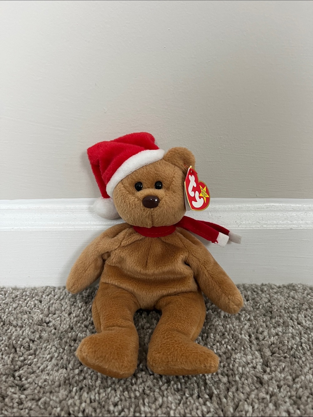 Ty 1997 Santa Hat Beanie Baby